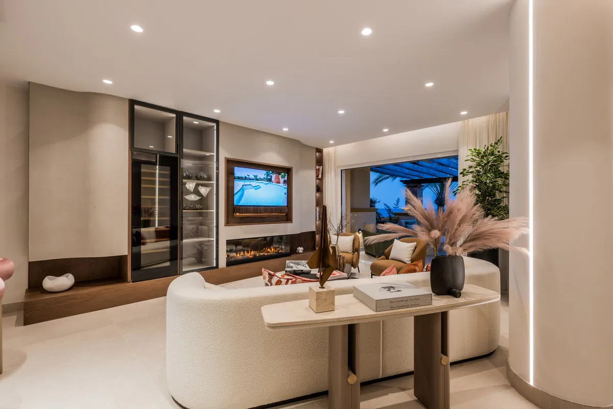 e6dcd38c-ab2b-47fb-8753-8e8e2451b332