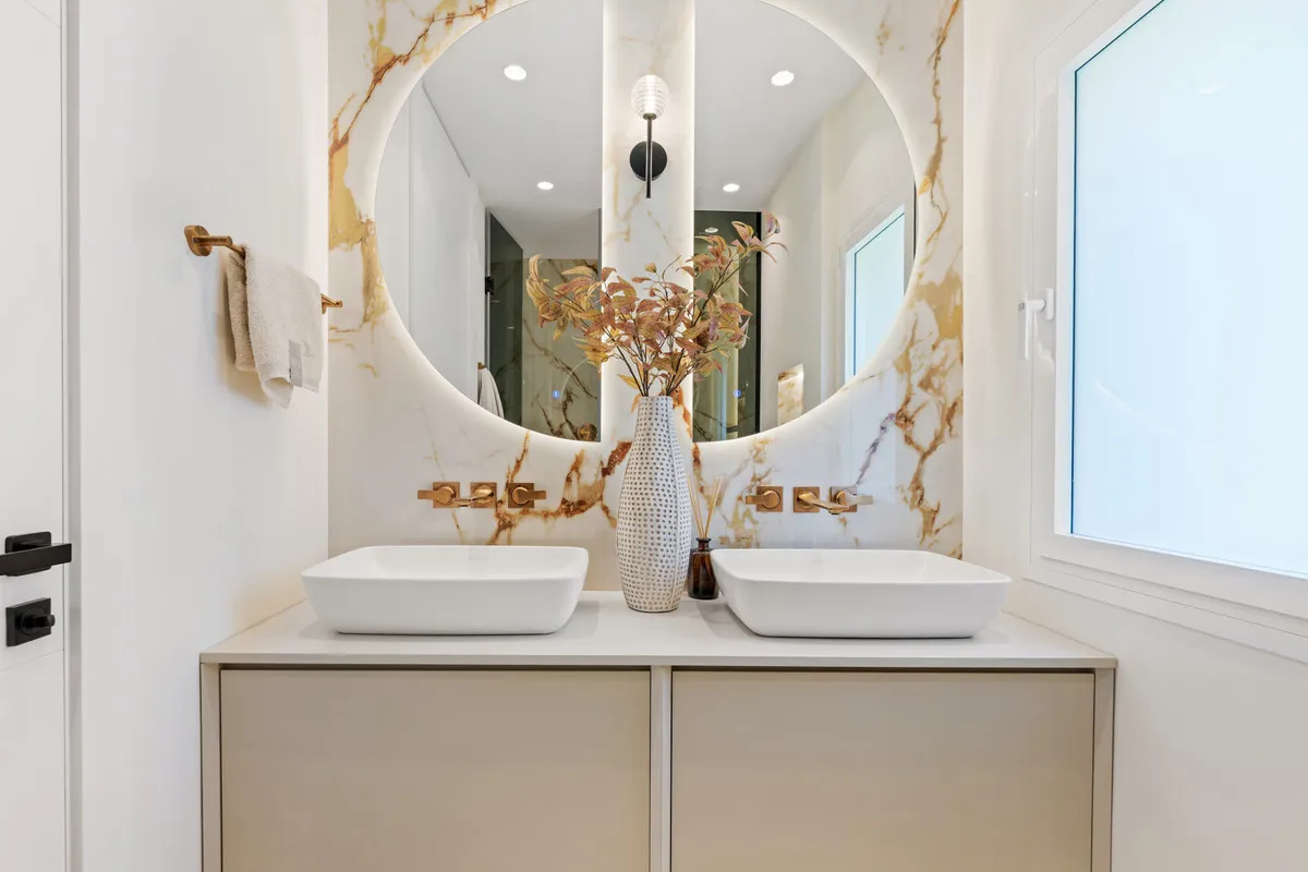 fa14ebd8-fa06-469f-82f9-f828c86a16fb