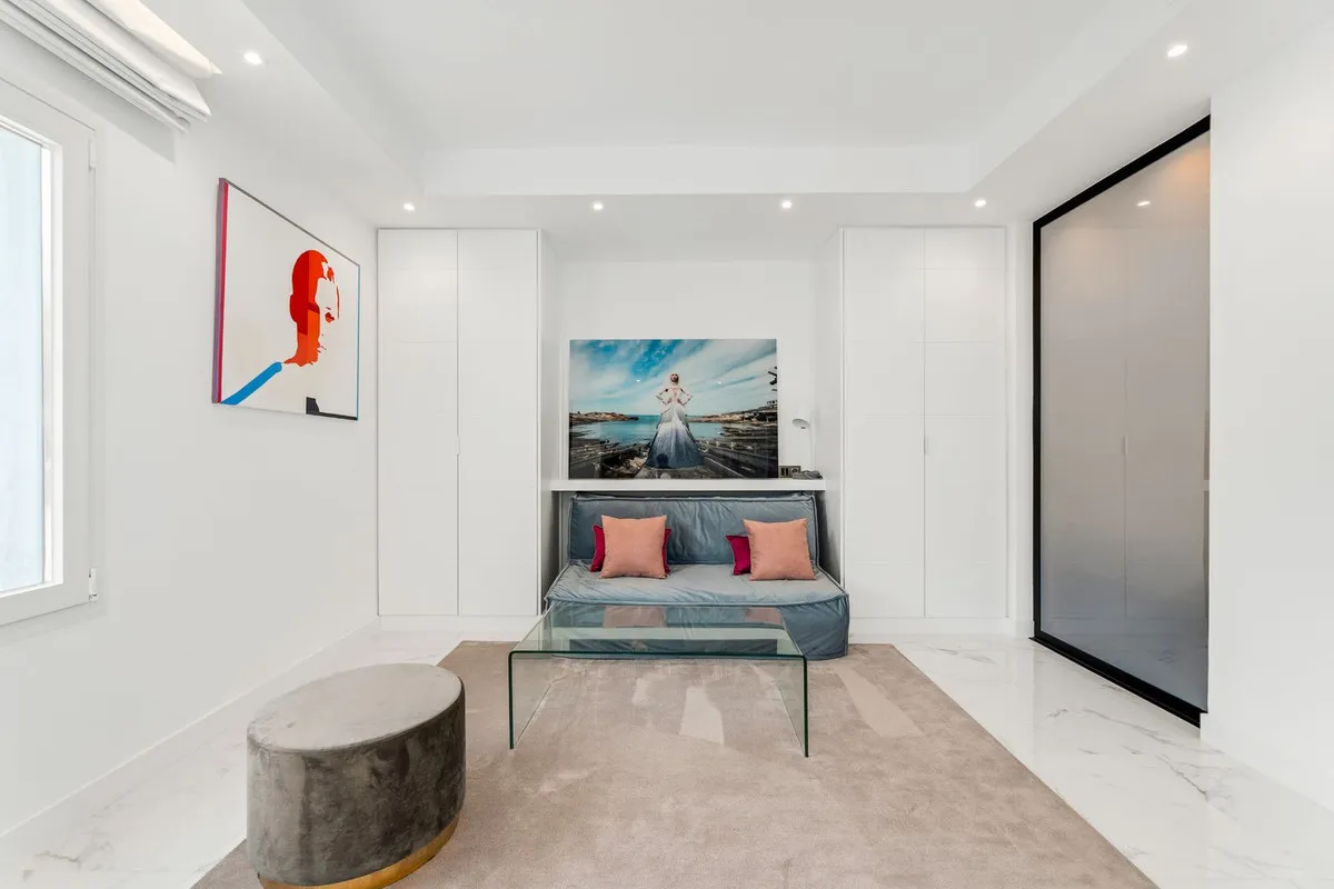 80ef001f-d7a6-4f6d-bd40-69c27a493647