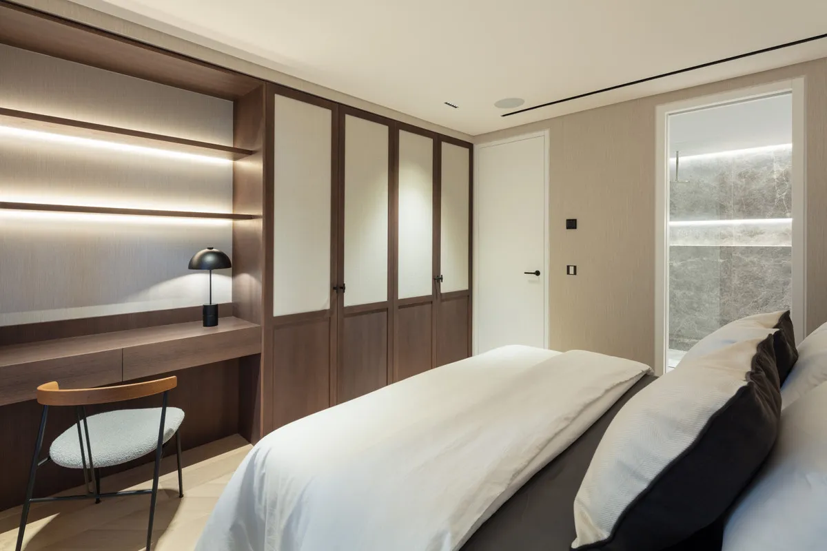 56bf6552-7b15-4224-ba6d-a5b6b40a7c34