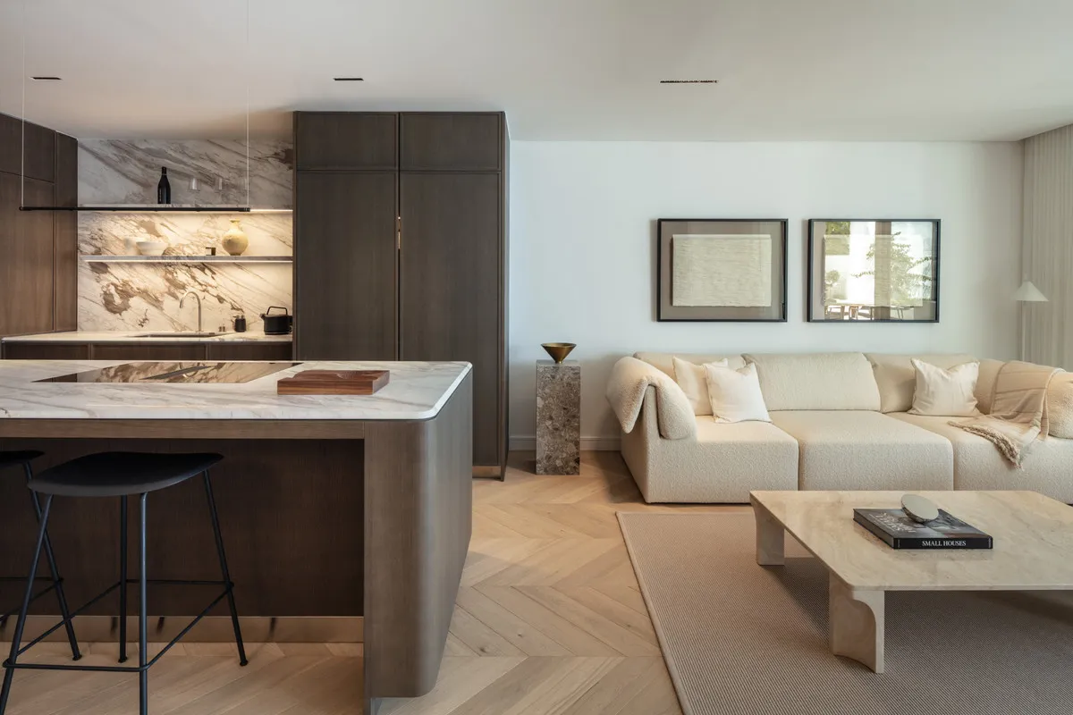 681d3f0d-5c35-4fc5-b9b5-23954f7db9d2