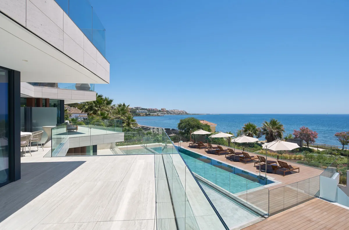 27682640-e899-4dc2-bb4c-a18bb0b6ff44