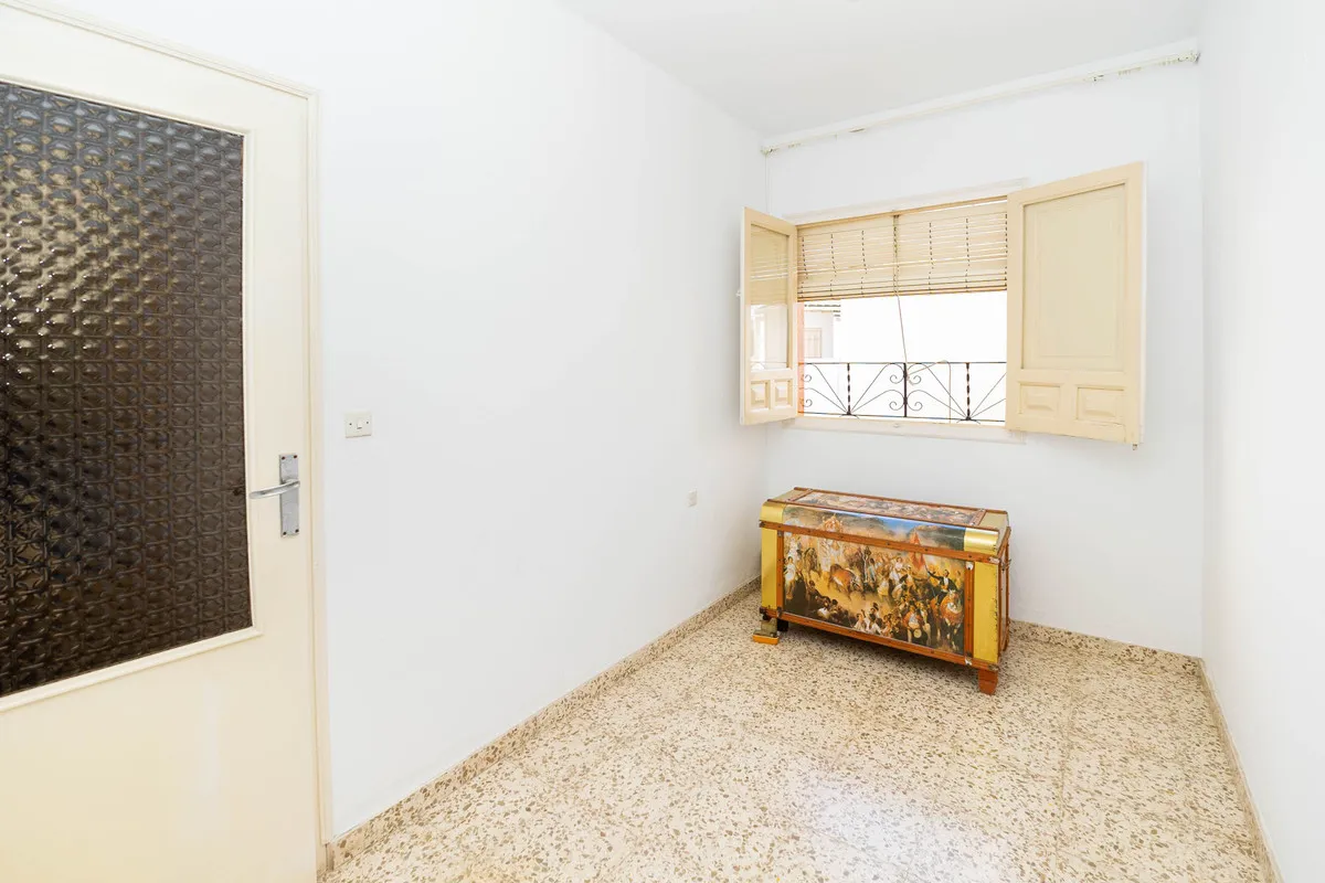 08886ff0-4c81-40b2-af67-37b83a2b12f3