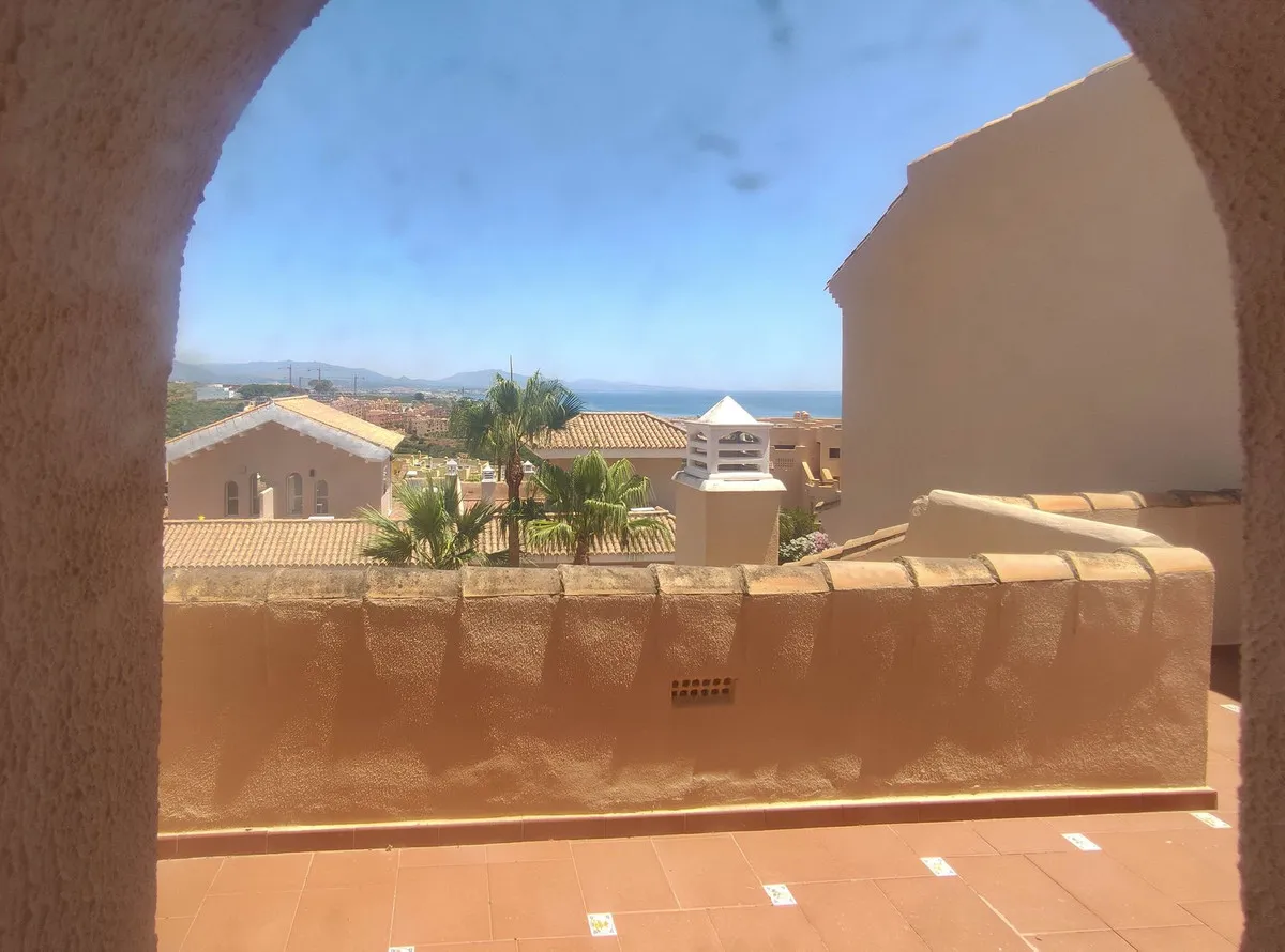 e0c5e371-354b-47c2-8e30-6269a88e32da