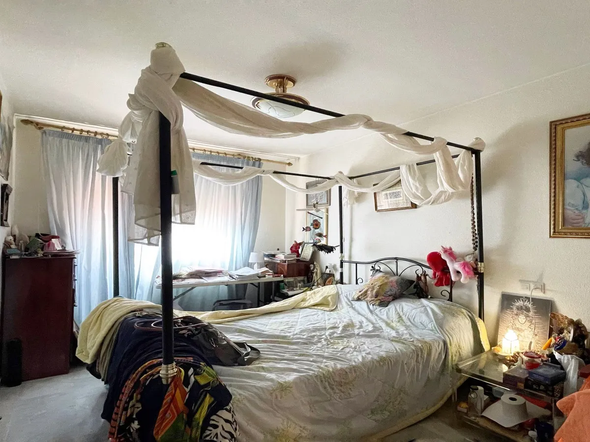 d1f8d8dd-3c77-4dc6-9e47-da714de8b3f7