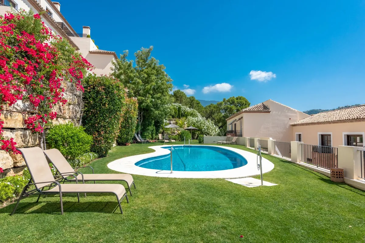 6b7ec64c-6303-47d5-92f9-77116c9d5b04