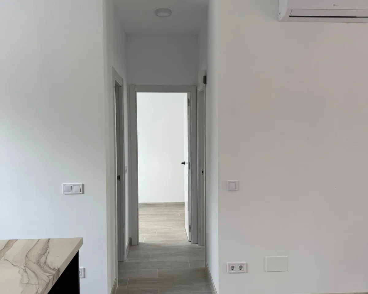 b55f2561-2a31-4c2c-a979-01cd5b5cfb03