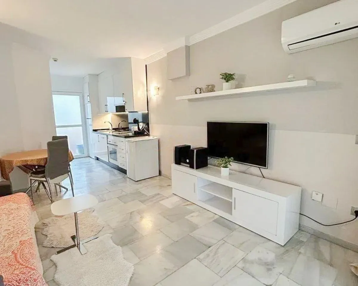 e9c6117d-414f-4b1d-bd78-f15008b50289