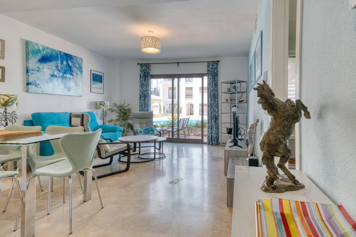 7d93cb71-c600-498e-ba72-5bb3b4c7329a