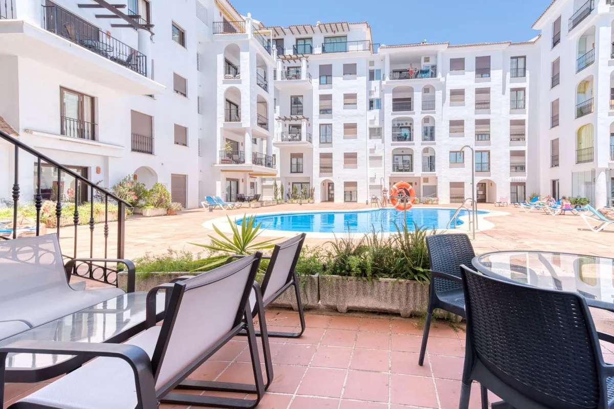 9c457cb1-35eb-48c2-85e3-6c6d30a7d226