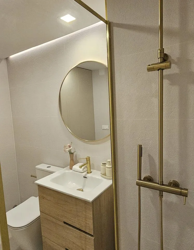 bc420988-548b-4797-b271-2698aab35a67