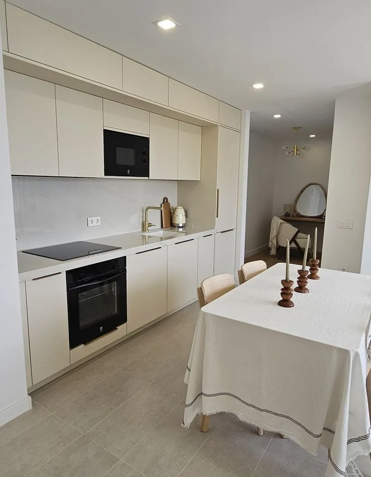 db5a7424-c401-40a3-8d9c-69df6b6aecbf