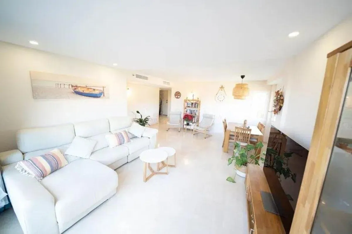 e5c544d2-ca33-4603-81ec-f1cba5016603