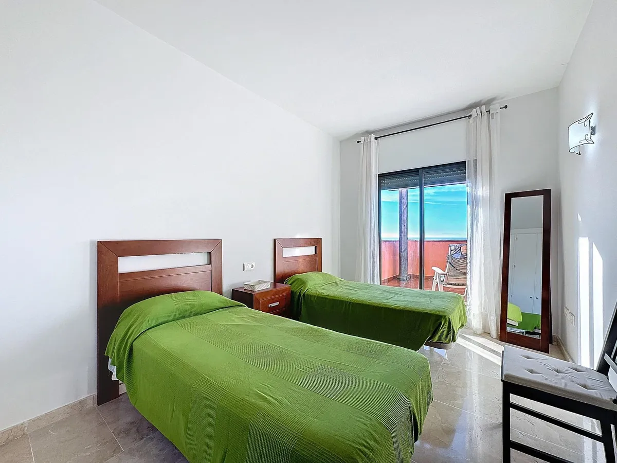 3ef8dd29-91a3-4d87-abd8-64927d3b23cb