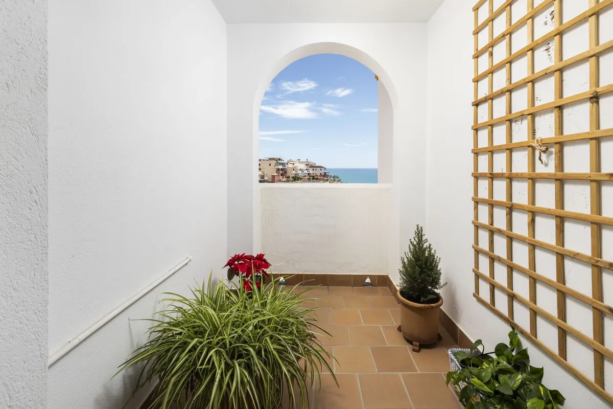 331a3373-bf42-470c-9a80-e48c7a510344