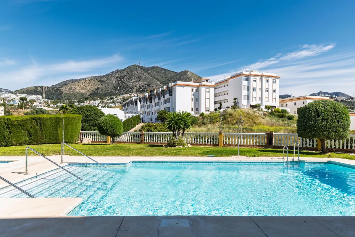 55d53d61-f40a-41a1-af5f-1ad81e438b45