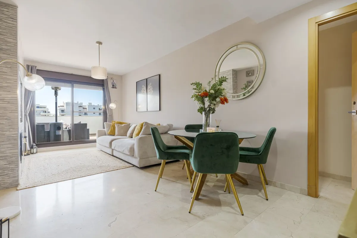 340310b5-692a-4d3b-b477-11d817954677