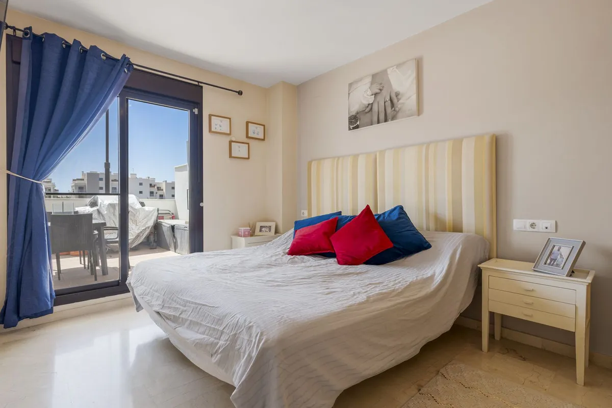 d1825a3f-444d-4e5e-8ce4-1ebb28a7974d