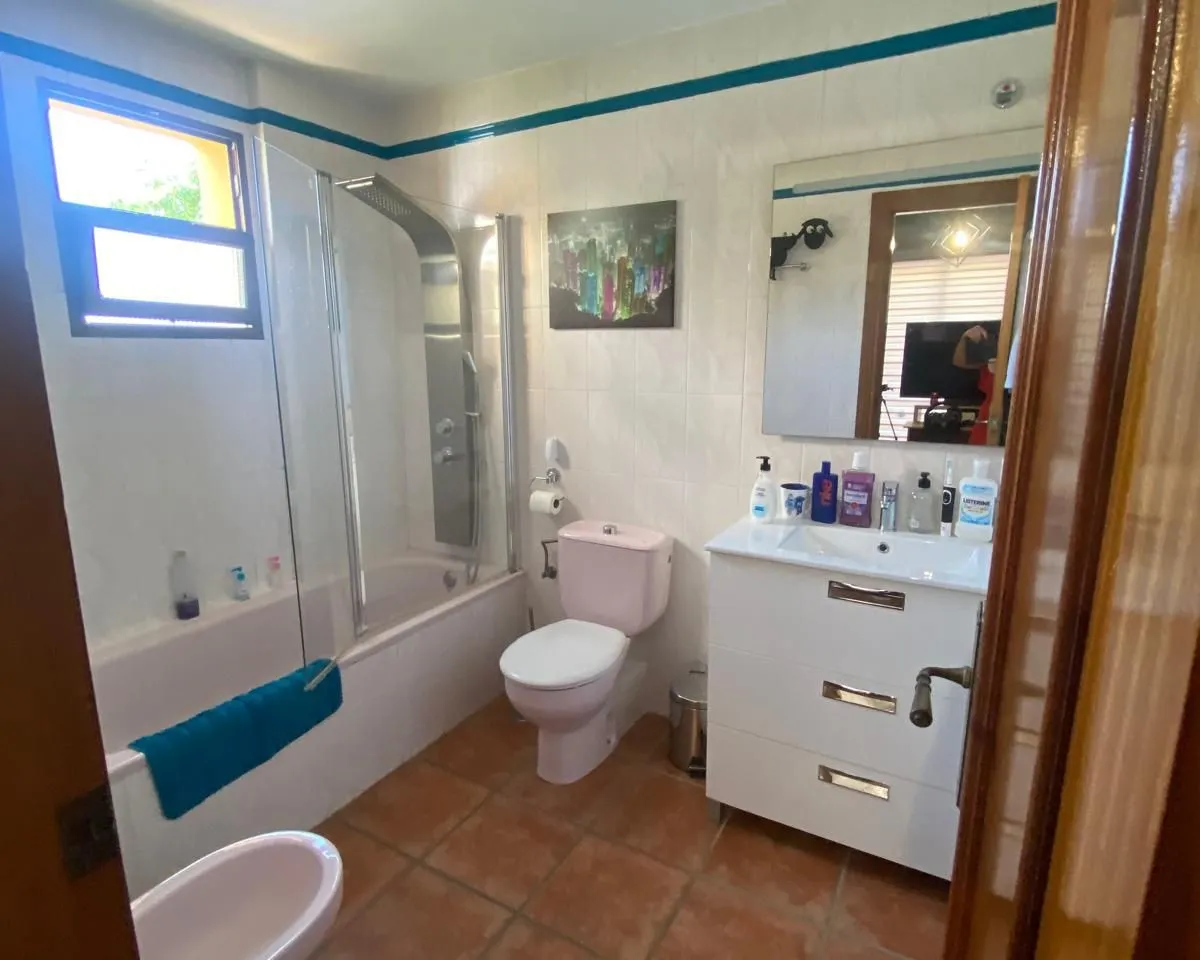 827b52b6-3ead-4654-834a-0899aecc8fe3