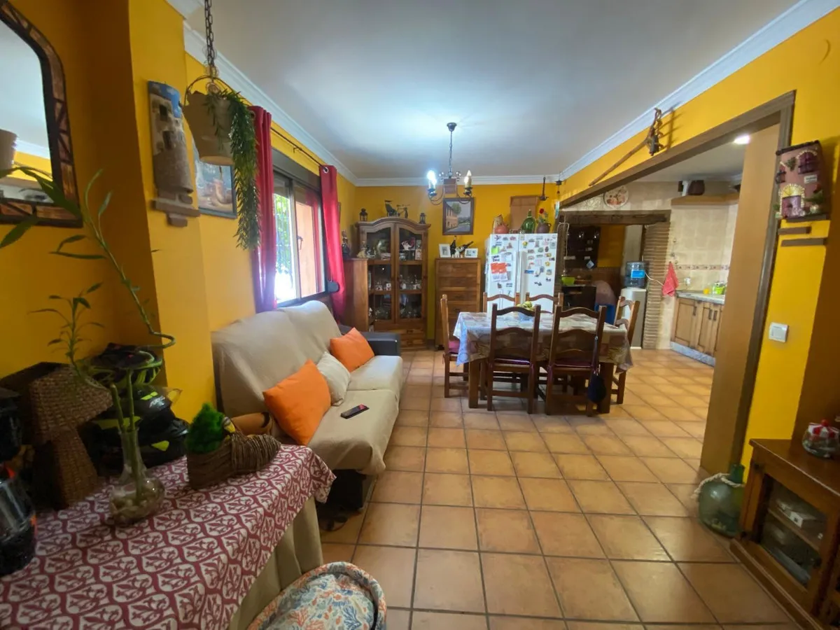 ad6ee750-777d-4d4e-aa49-aaa88e25353a