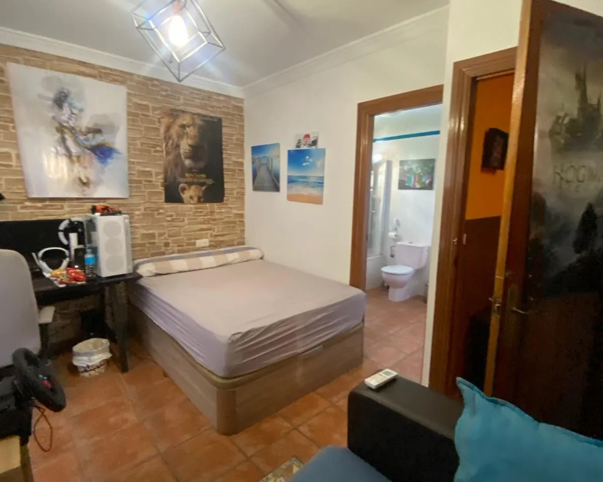 e5b0fcc3-7357-46a6-a0c3-fd17a4205e23