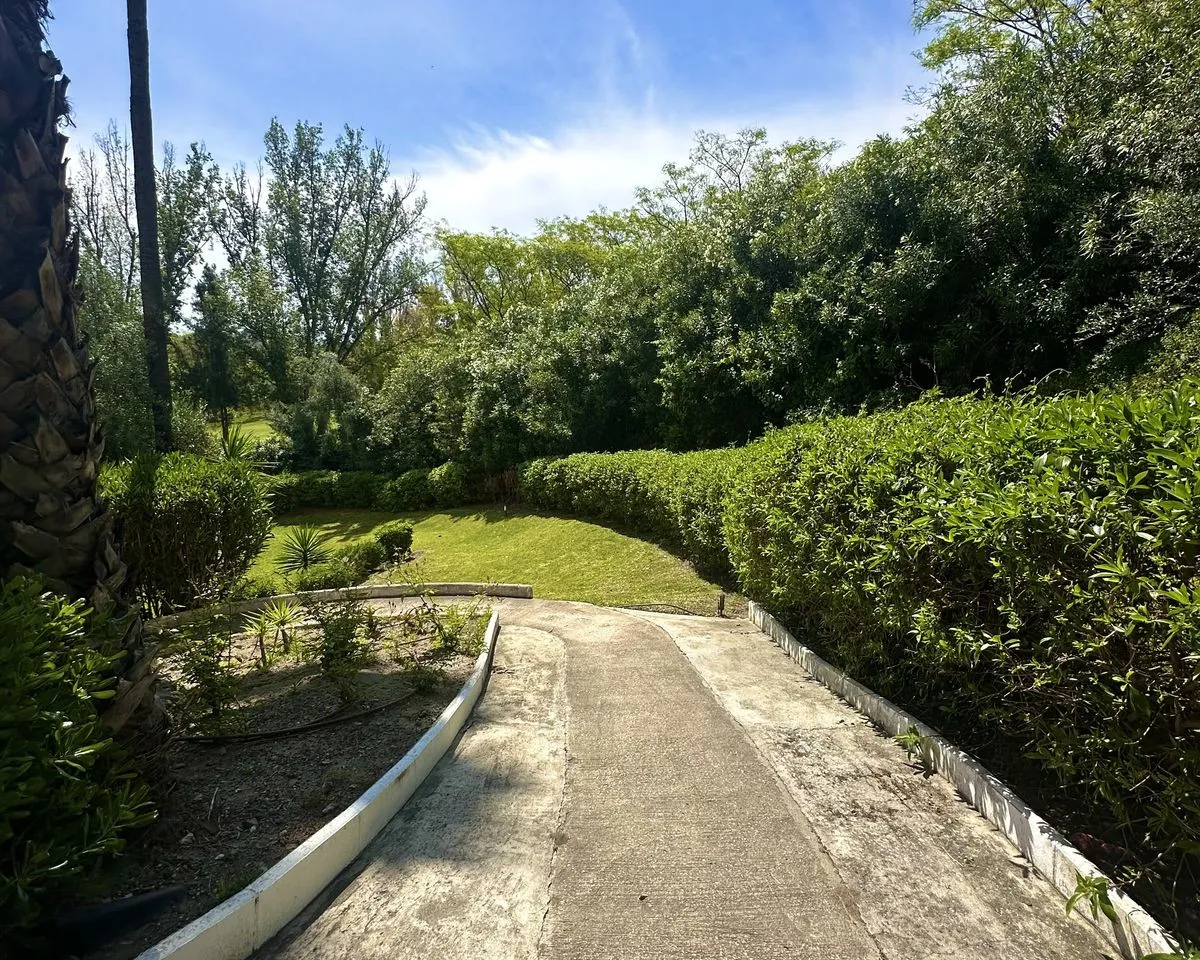 a2f8780d-8e96-4844-80b2-c9bf3301d8f0