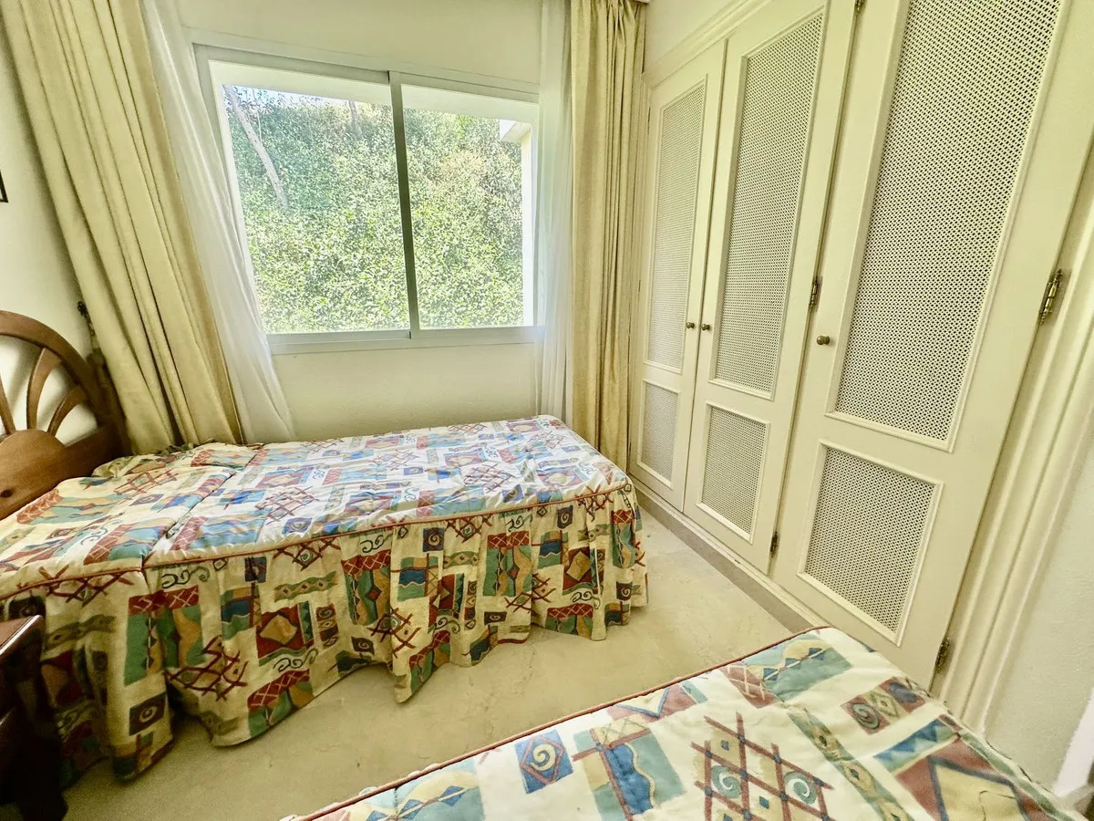 c2ee38e3-144f-4ad9-9476-b2c5de6b59df