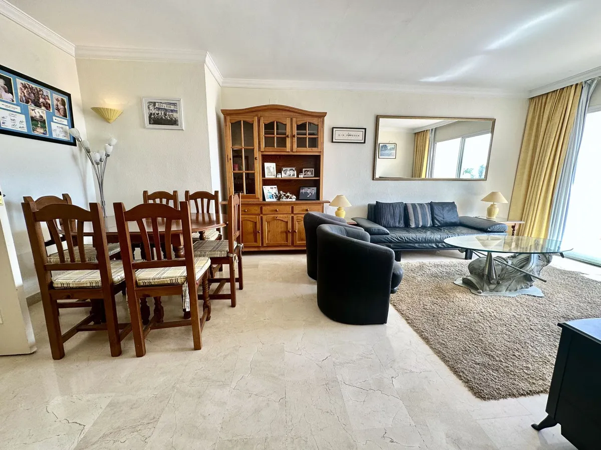 db632d30-2f5b-4bc2-8878-17783052ea59