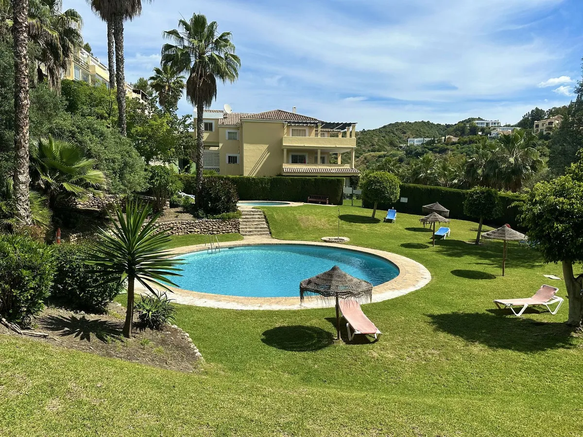 dc927df8-5254-409d-b4b3-aa4b4bef61a8