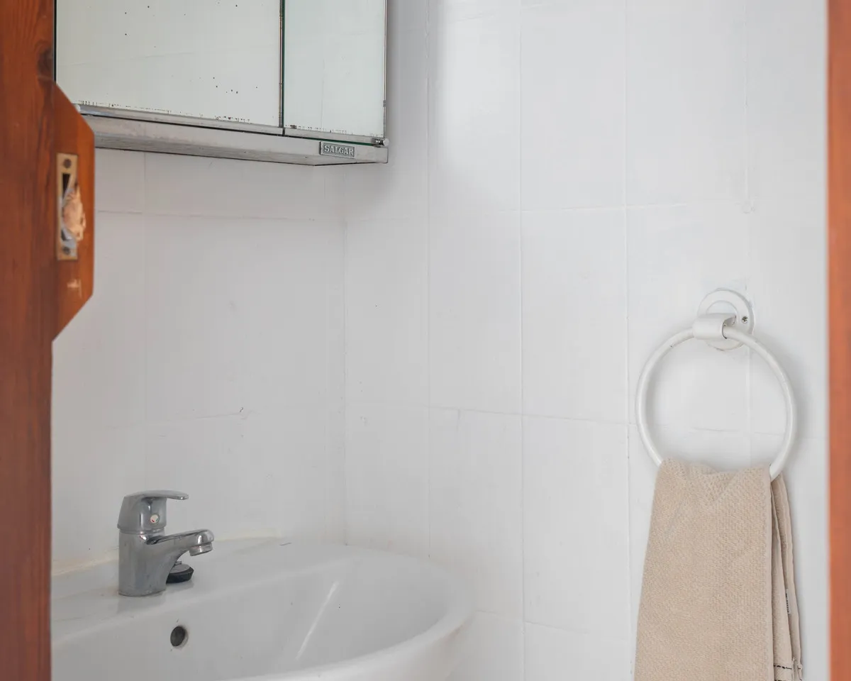 152c5a45-b46f-4c69-9db5-b66001ccc65e