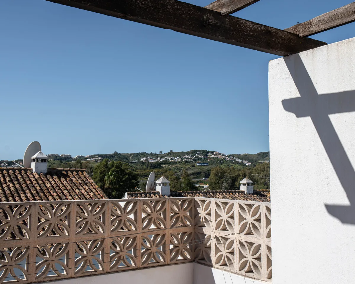 3b8258cd-e5a9-4e24-a91c-9c46c120ab65