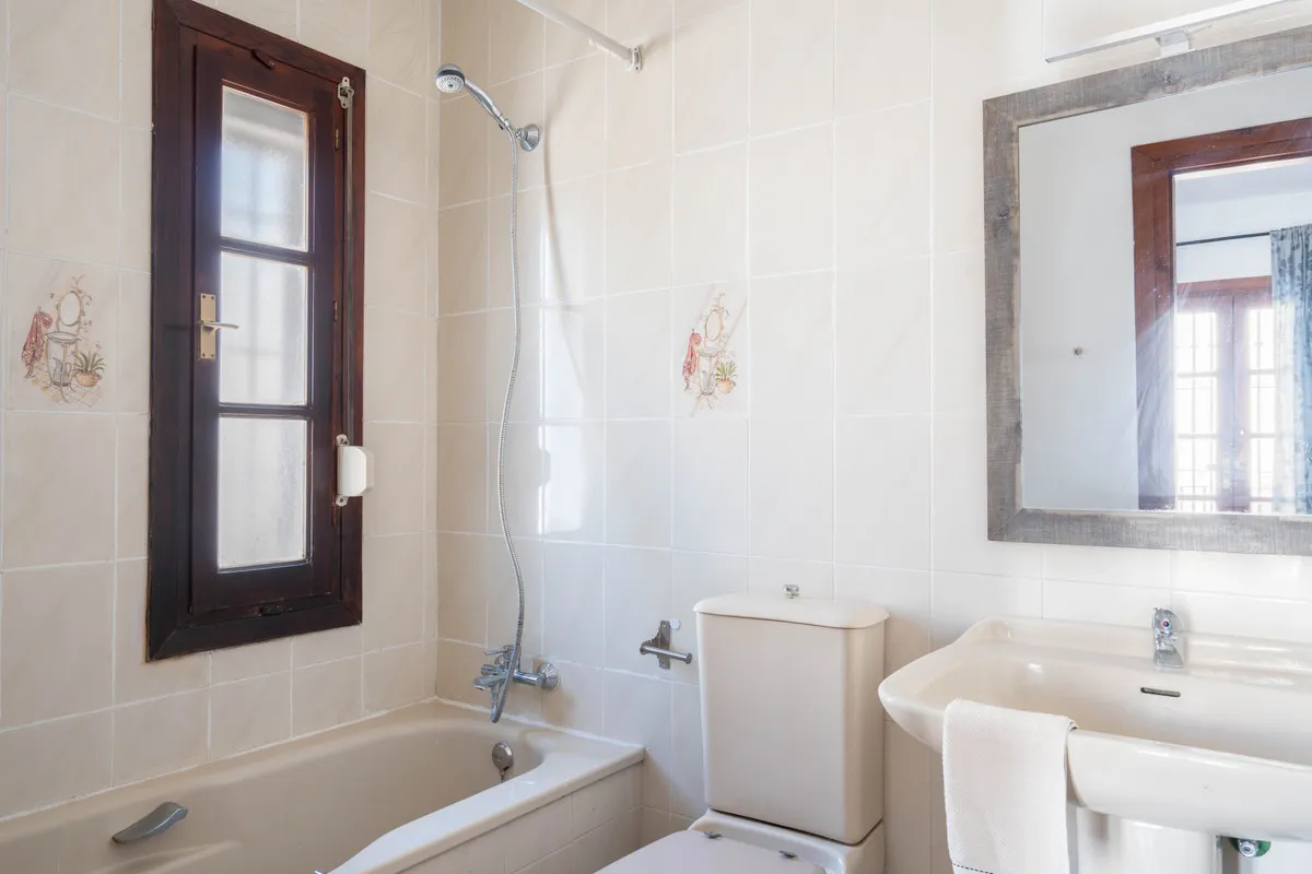 4b7a04d1-61c9-45ea-97e7-ae90ec77e7a0