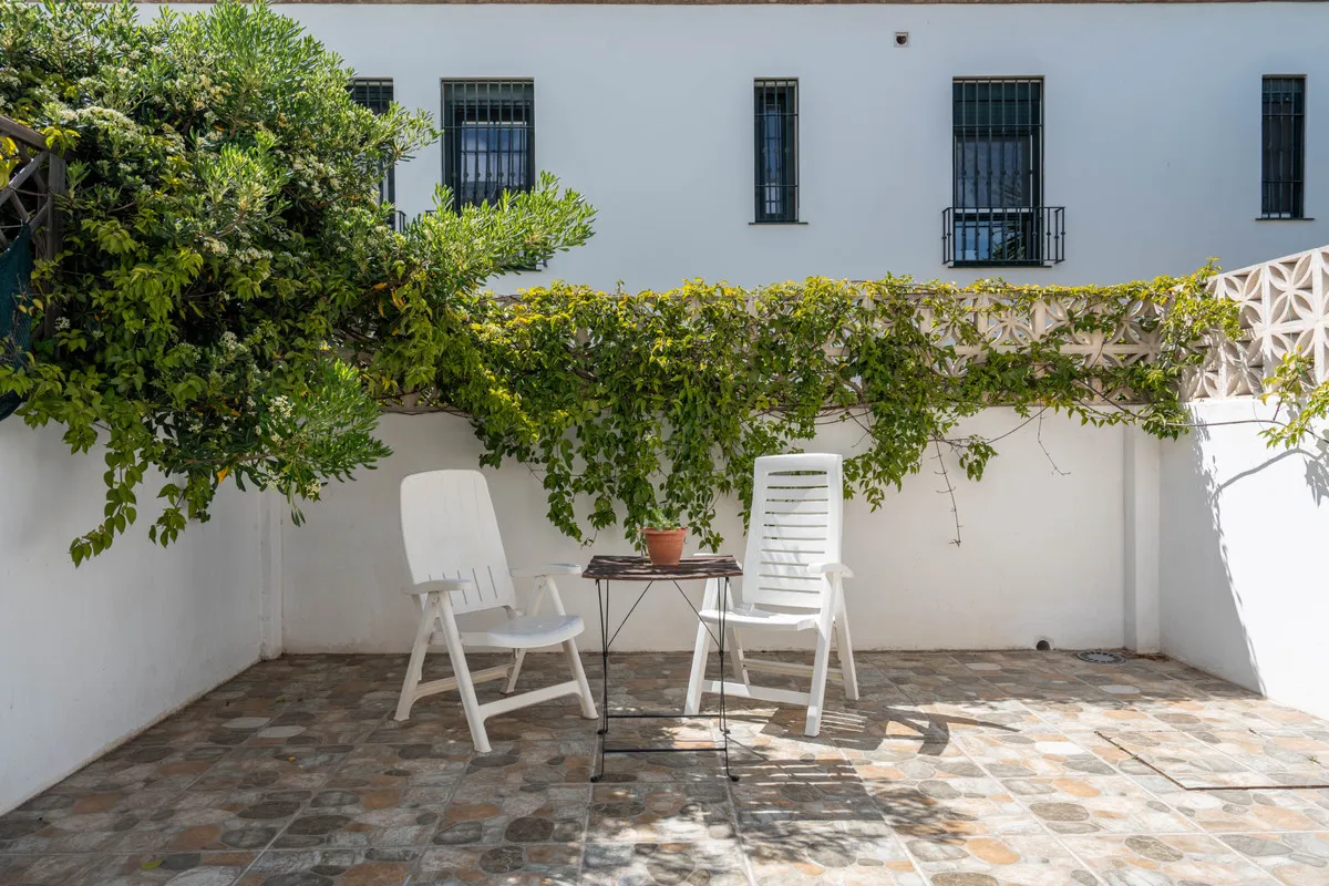 b8d18356-efde-4eeb-9370-7aae96074362