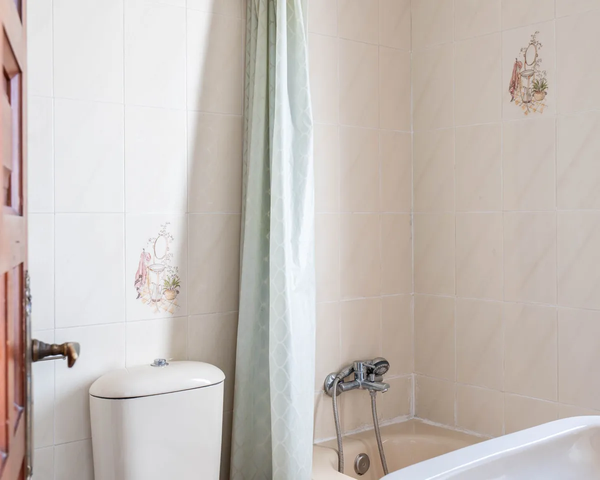 dbf4baf5-f6c5-4217-a848-a25172e2c50c