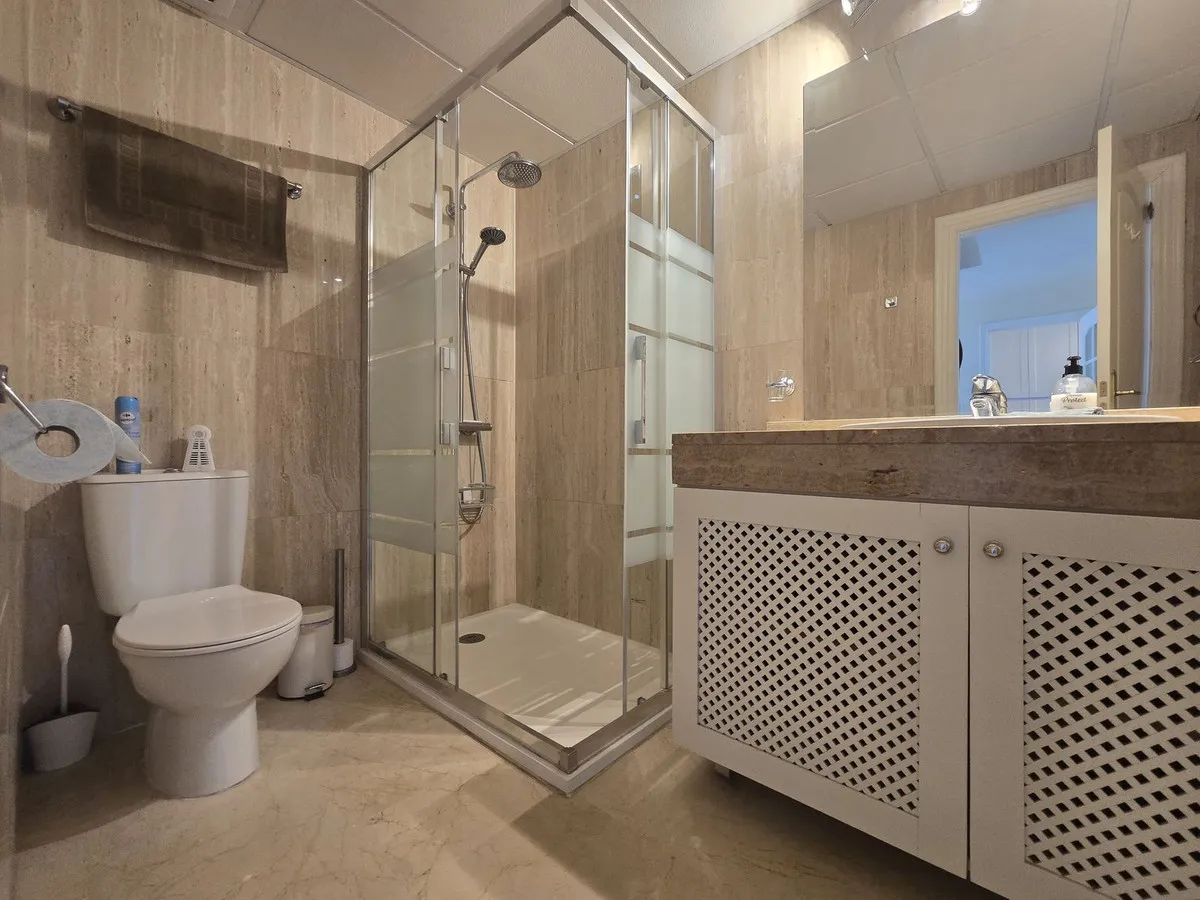 df6e0b1a-f3e9-46c9-ab6a-8ccbf99c1460