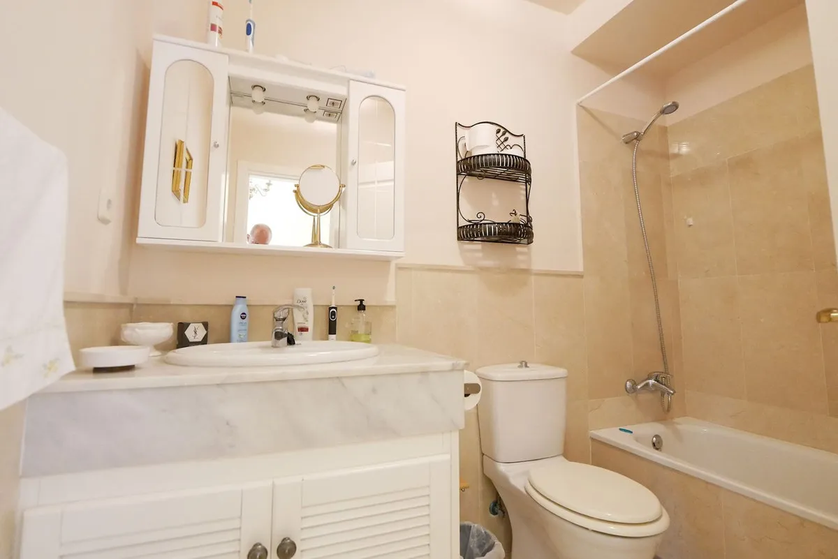 d3f406dc-3630-4801-9498-7810f99db9d1