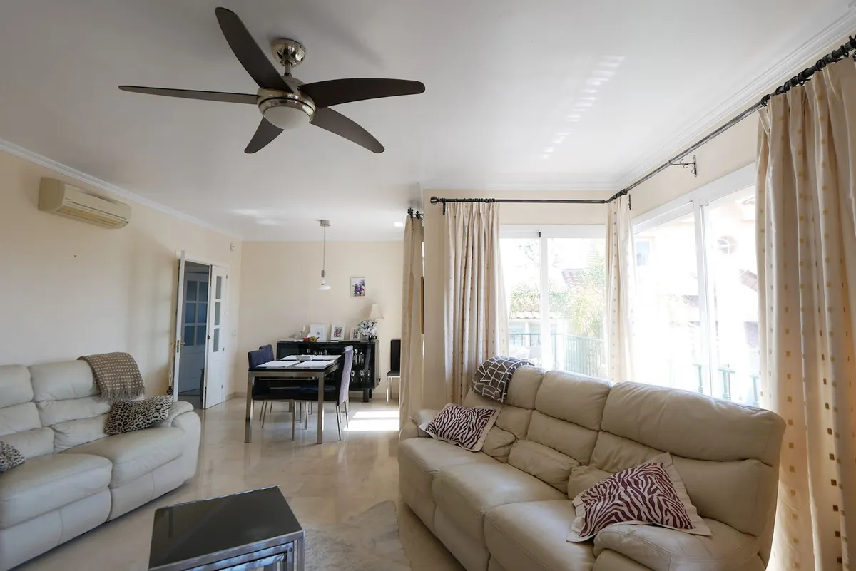 f2bbc47f-b072-4f82-a4cb-43ef626cce9d