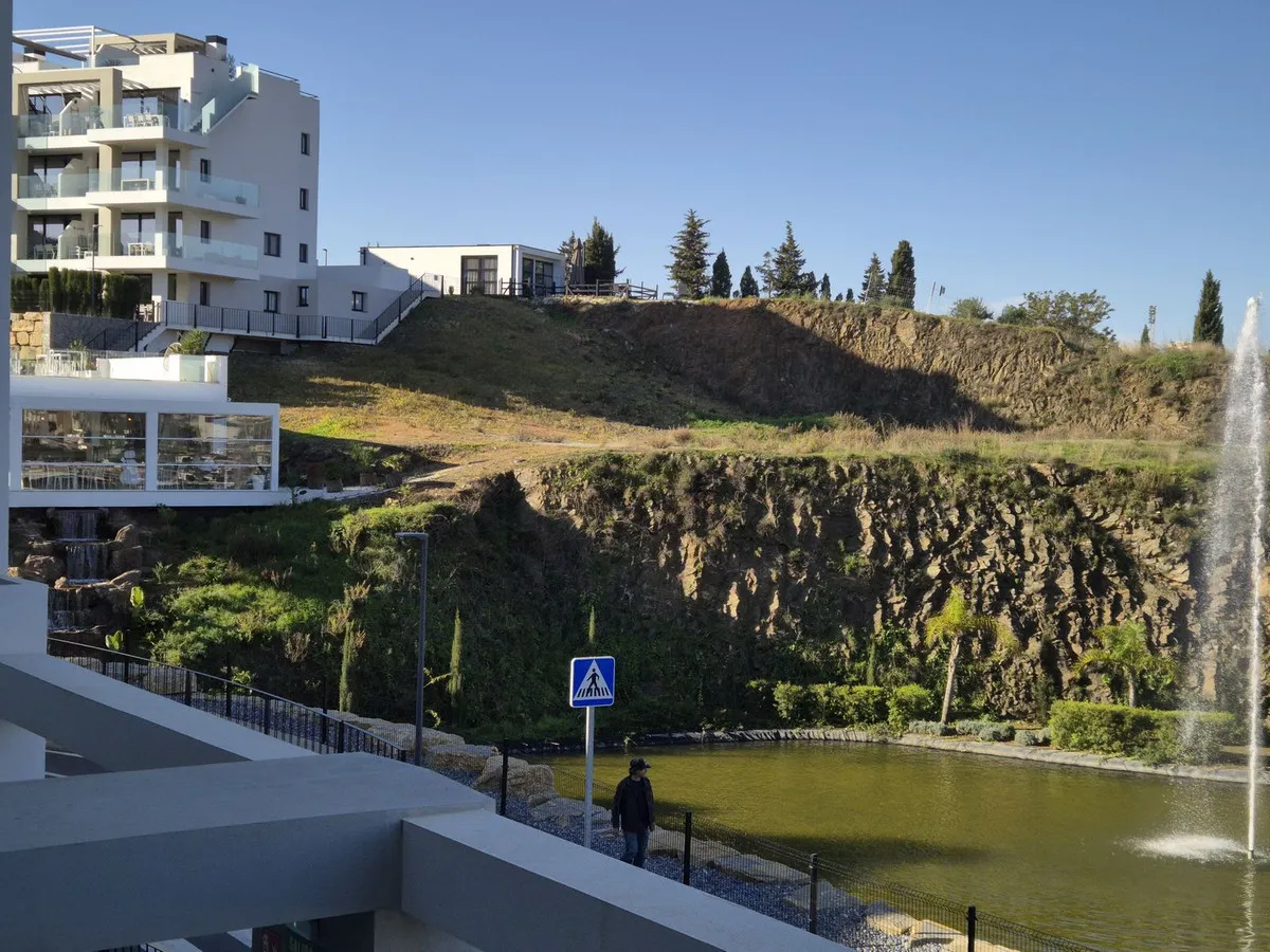 37e3d328-29d4-485d-8958-e829038db34e