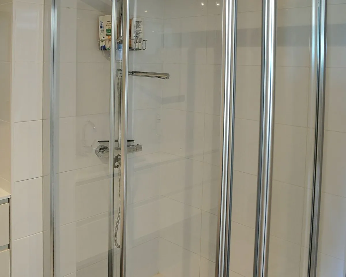 8b29b668-5e3b-49e3-b53b-9520ba60d34f