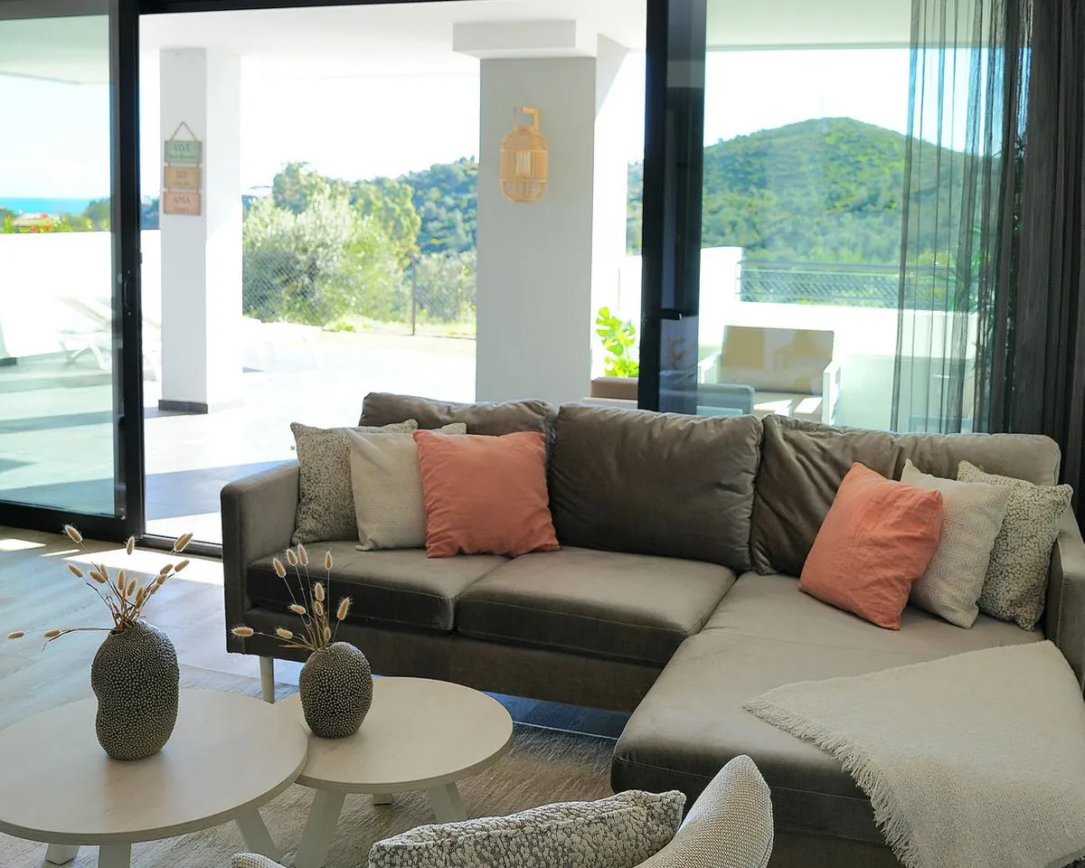 c1875472-4a30-4530-9cd9-922b0f548744