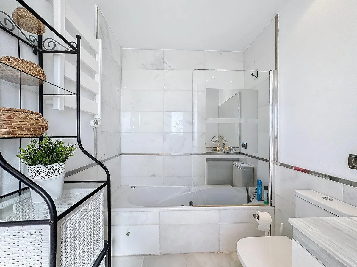 733802e9-c3cc-4e2c-973c-13a4fbca2709