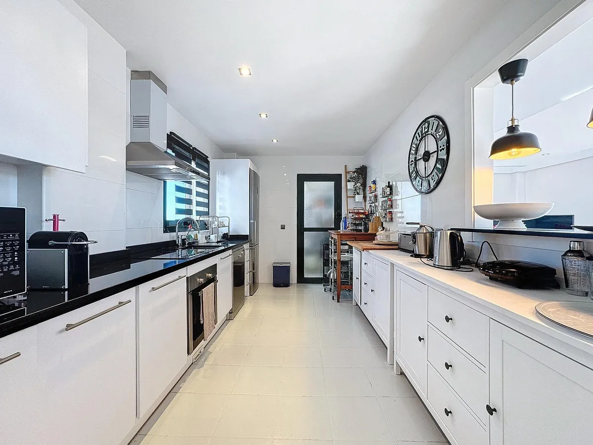 9c70f380-4842-4ce8-8baa-54afd0bee007