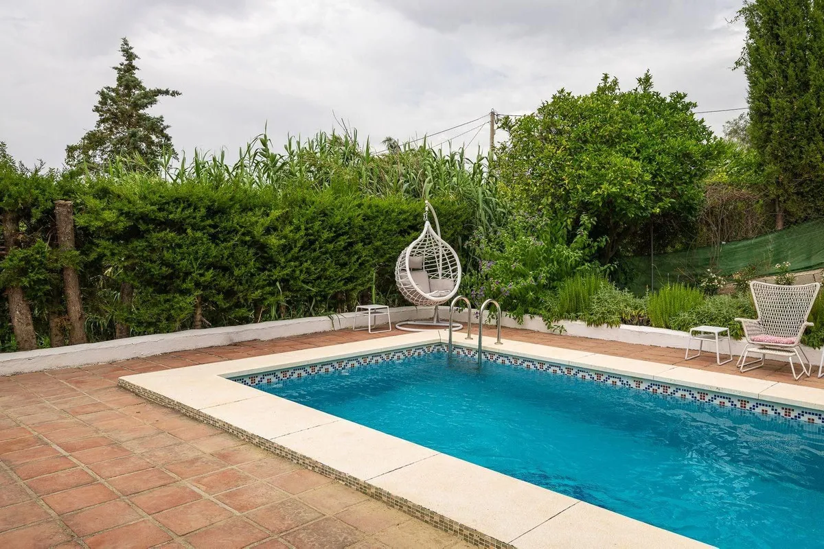 6ff1dbc6-1879-4f37-9c60-f294abe97fa4