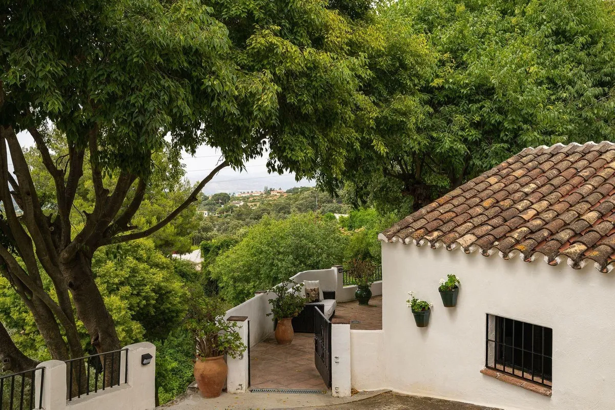 fdf66c43-4a7d-4e0d-95d9-9ce781f4ae22