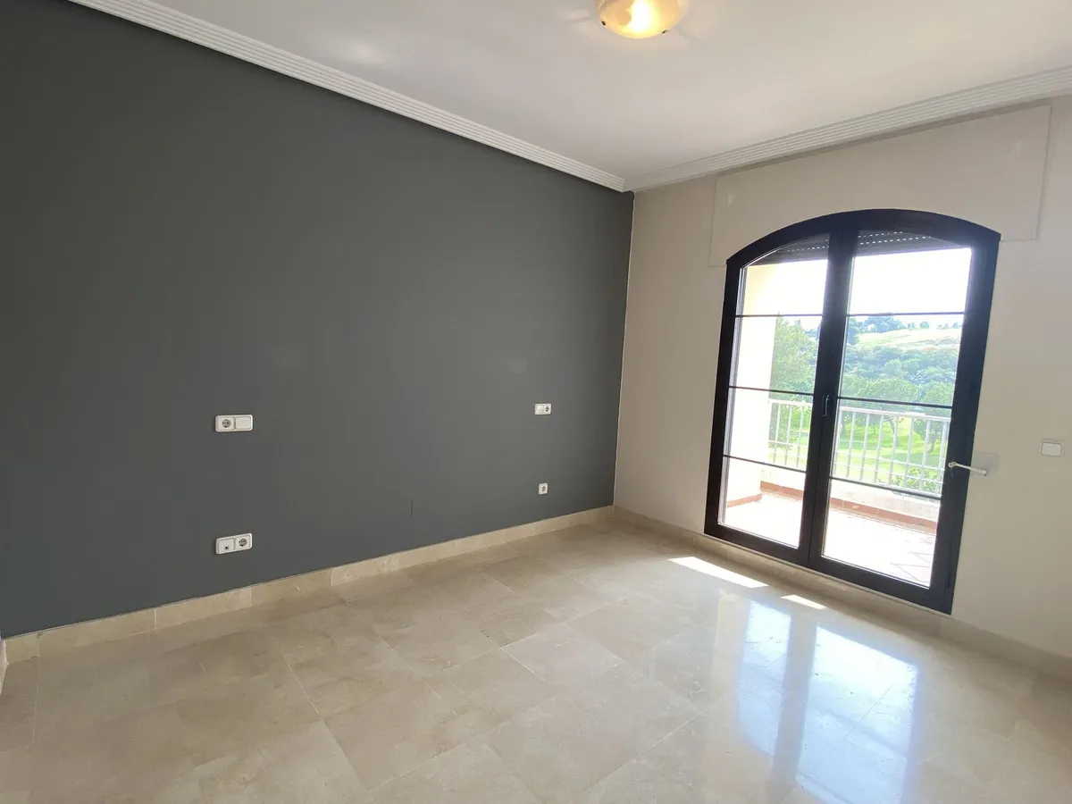 8e38ef45-0f0f-4612-9e53-4fc3f5bcd459