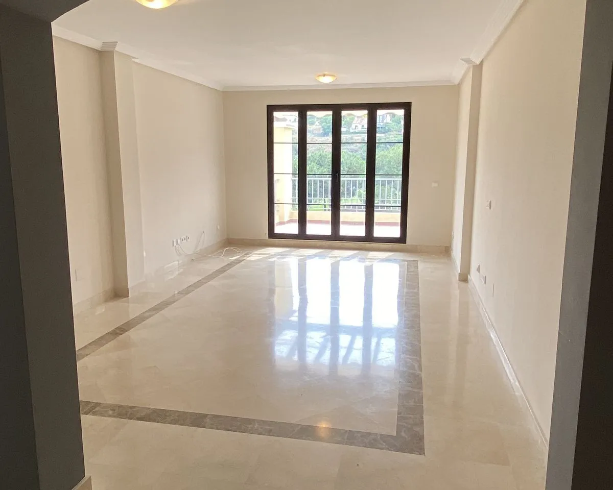 abe73fce-bcd8-4f30-9798-9c762f1a58e2