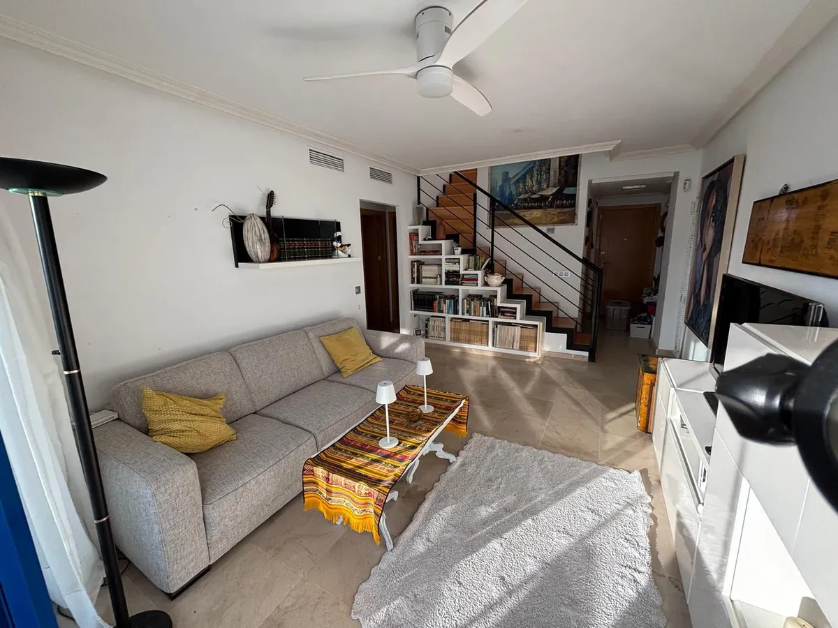 dc675176-2a12-4495-8c33-fc287dc4d1de