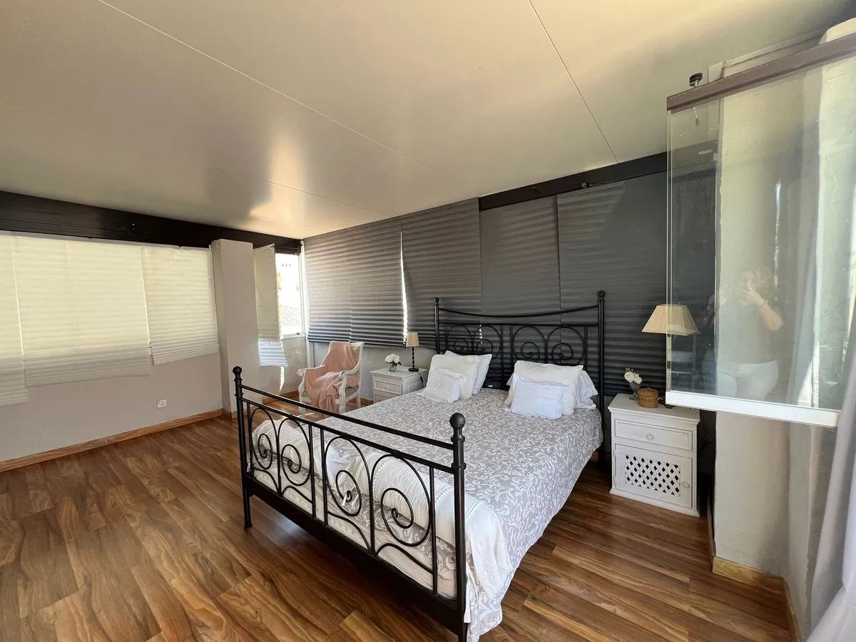 6232a9c5-9f6b-429b-bb66-e7731f7338dc