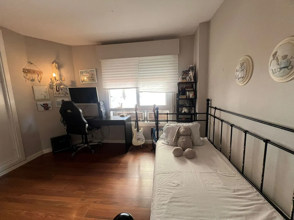 72fec0ee-957d-44b5-9283-1aaf34a63e47