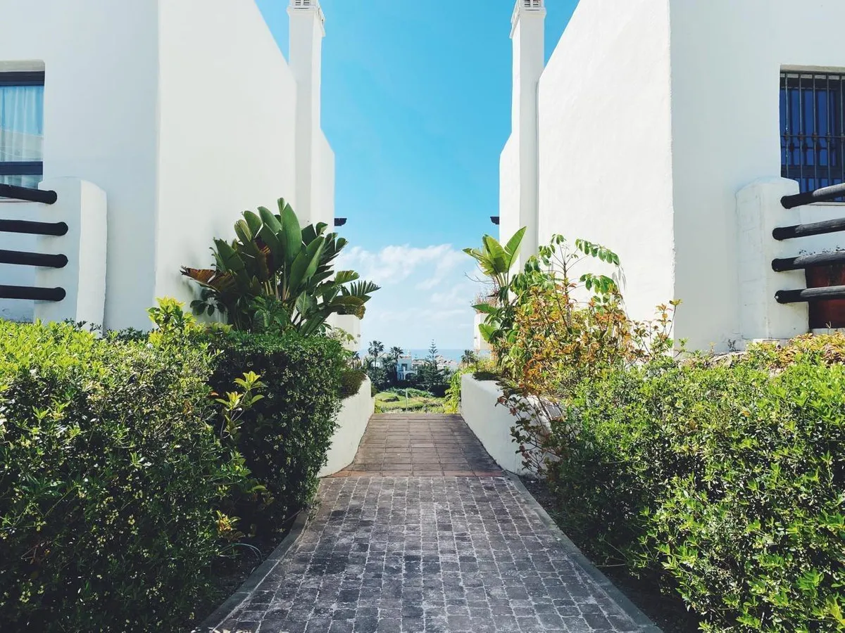 d1185ad0-d312-4211-82e7-30babb1e4cd3